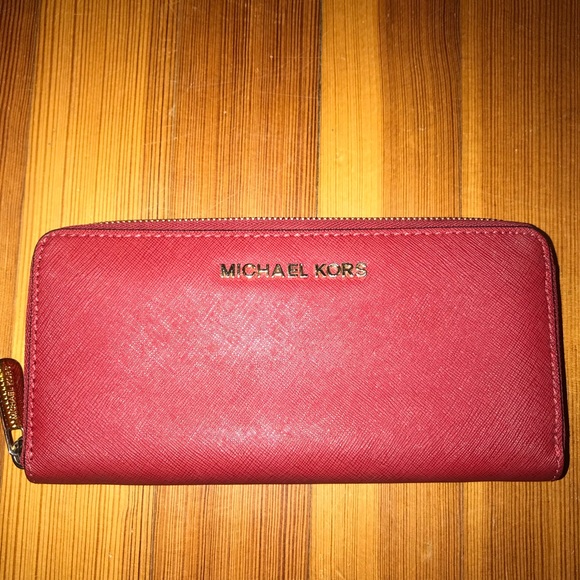 Michael Kors wallet - Picture 2 of 4